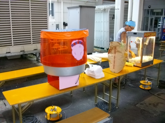 綿菓子機 フワフワビッグエアーで夏祭り