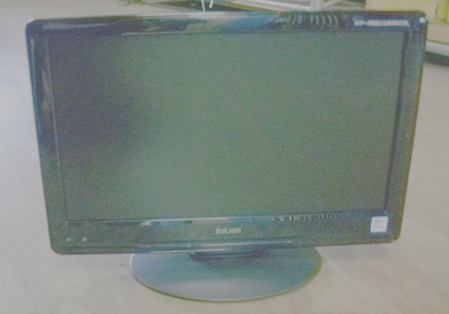 液晶テレビ　19インチ/液晶テレビモニター　液晶テレビ　鑑賞会、待機所に設置など、発光しますので明るい映像が可能。プロジェクタの代用に