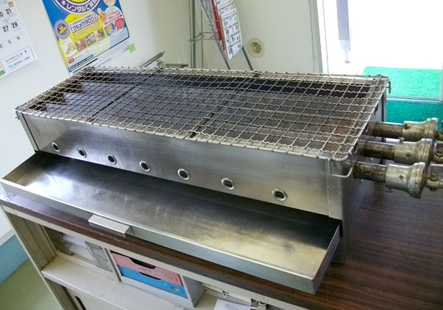 やきとり機・とうもろこし焼き機 夏祭りに大活躍 トウモロコシも焼けるサイズです
